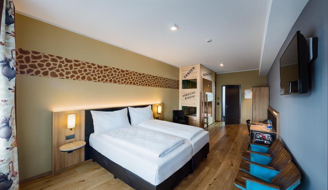 Hotel Cinema 8 Schoftland Luaran gambar